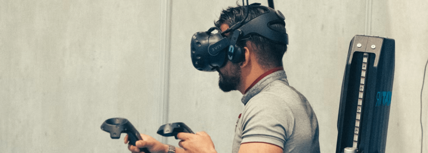 VR talk education banner min 728x235 -