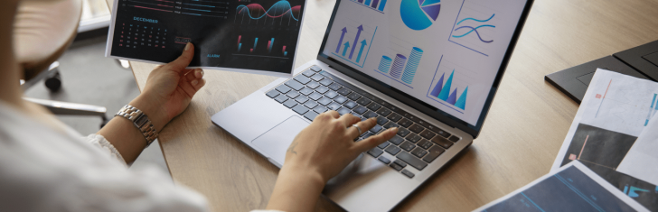 Fintech development outsourcing 728x235 -