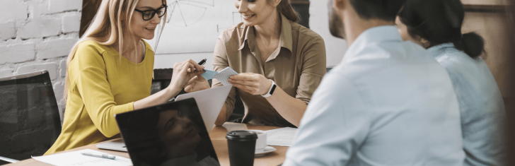 banner communication in software development min 728x235 -