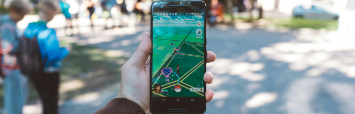 Banner  7 Examples of Augmented Reality Marketing Campaigns 728x235 -